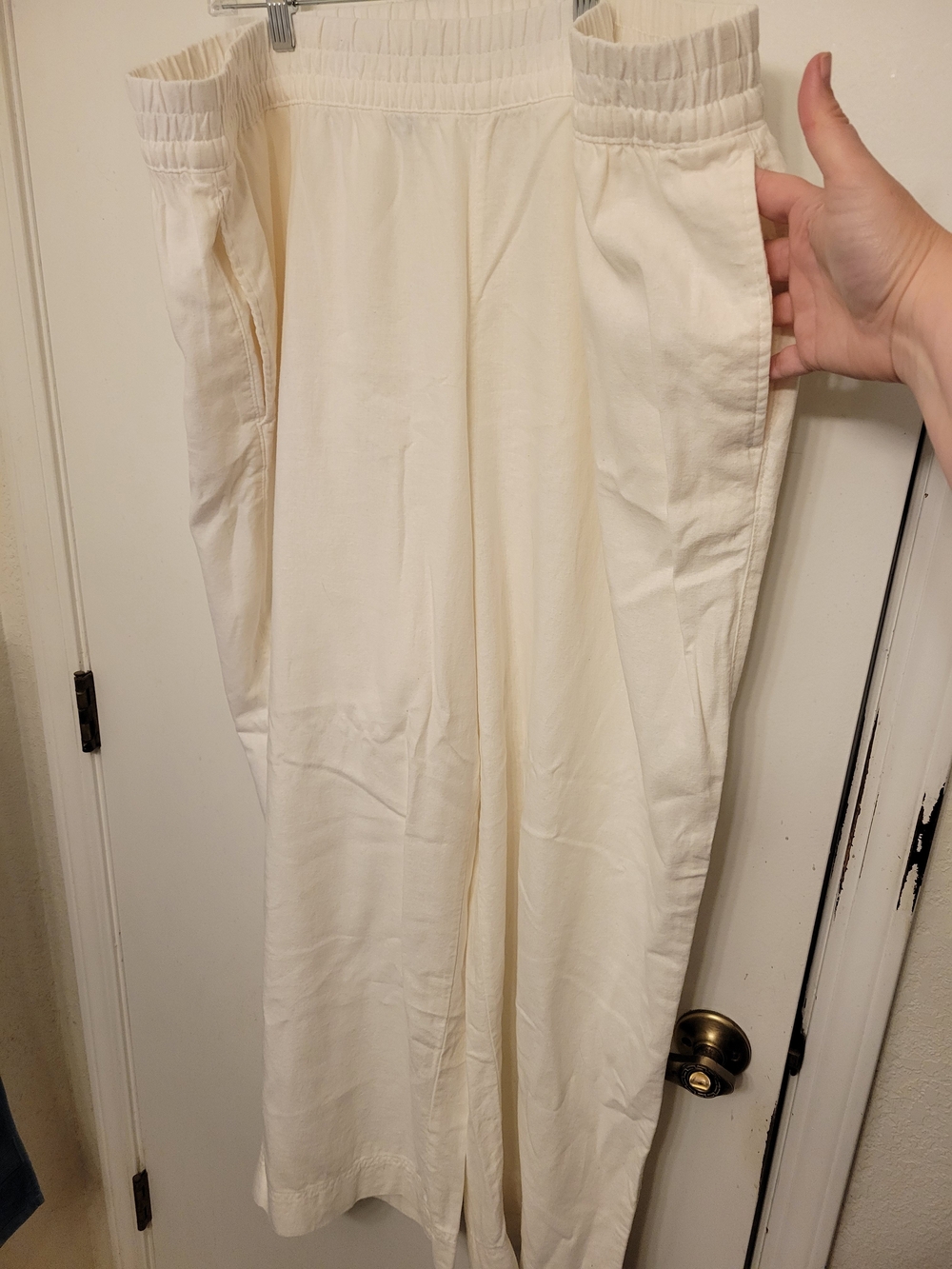 Old Navy Cream Wide-Leg Elastic-Waist Pants